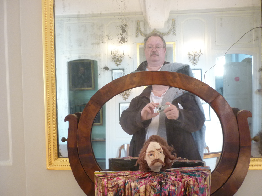 El eterno femenino de una imaginativa pintora