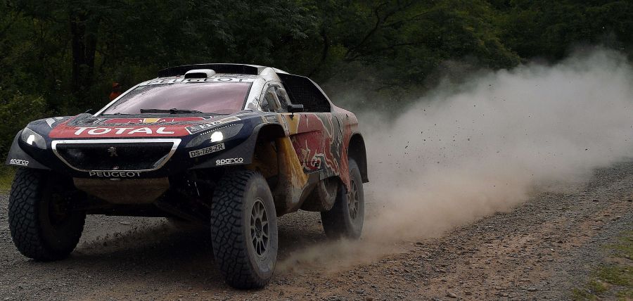 El eterno femenino de una imaginativa pintora