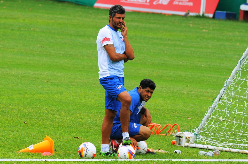 El eterno femenino de una imaginativa pintora