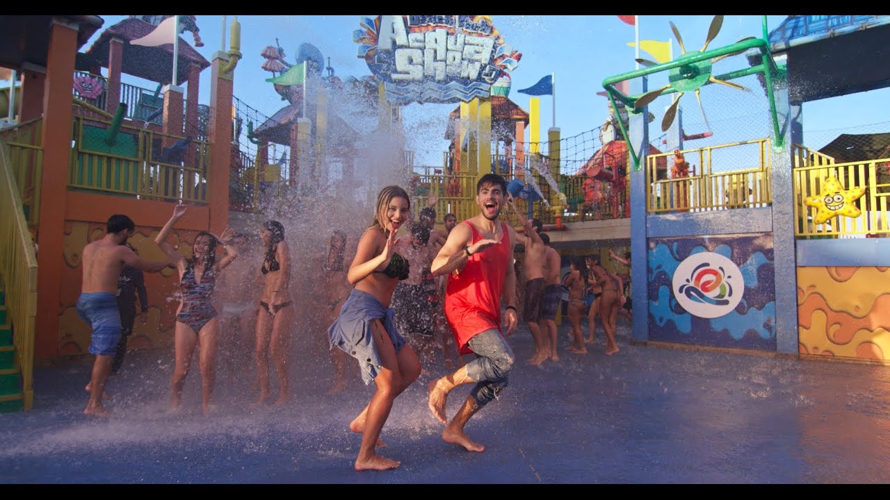 El eterno femenino de una imaginativa pintora