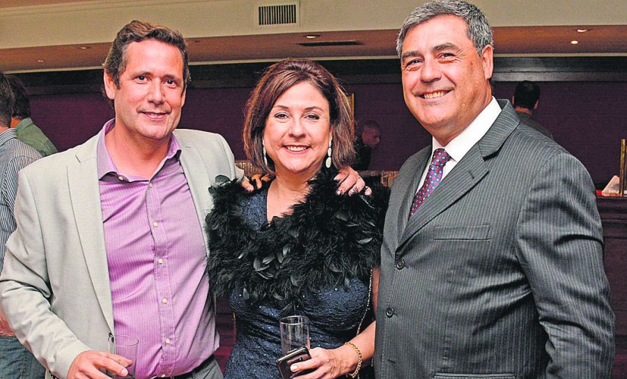 El eterno femenino de una imaginativa pintora