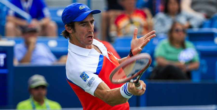 El eterno femenino de una imaginativa pintora