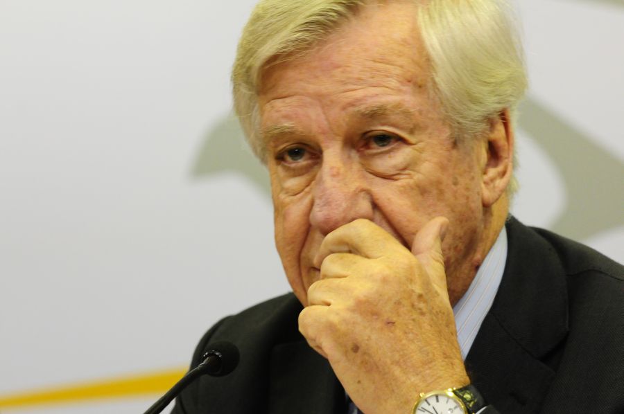 El eterno femenino de una imaginativa pintora