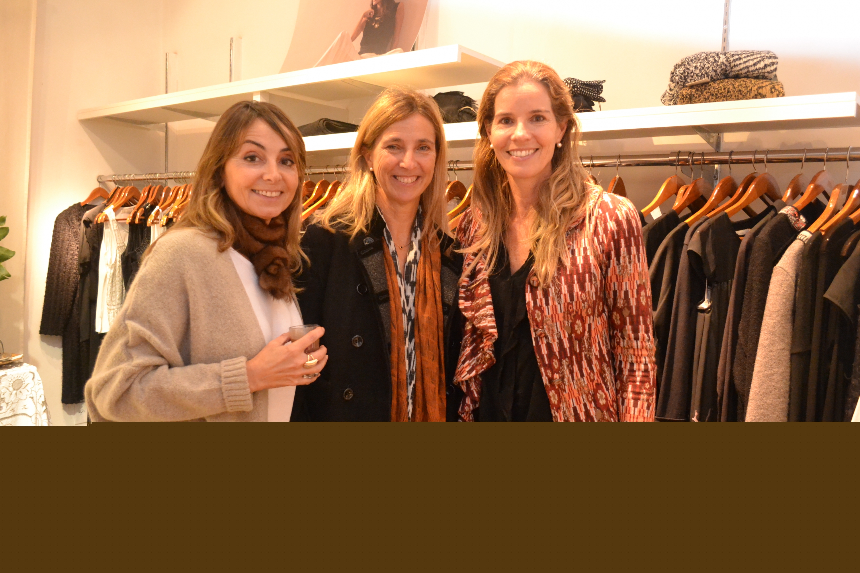 Ana Lescarboura, Niela Novales, Patricia Beathyate.