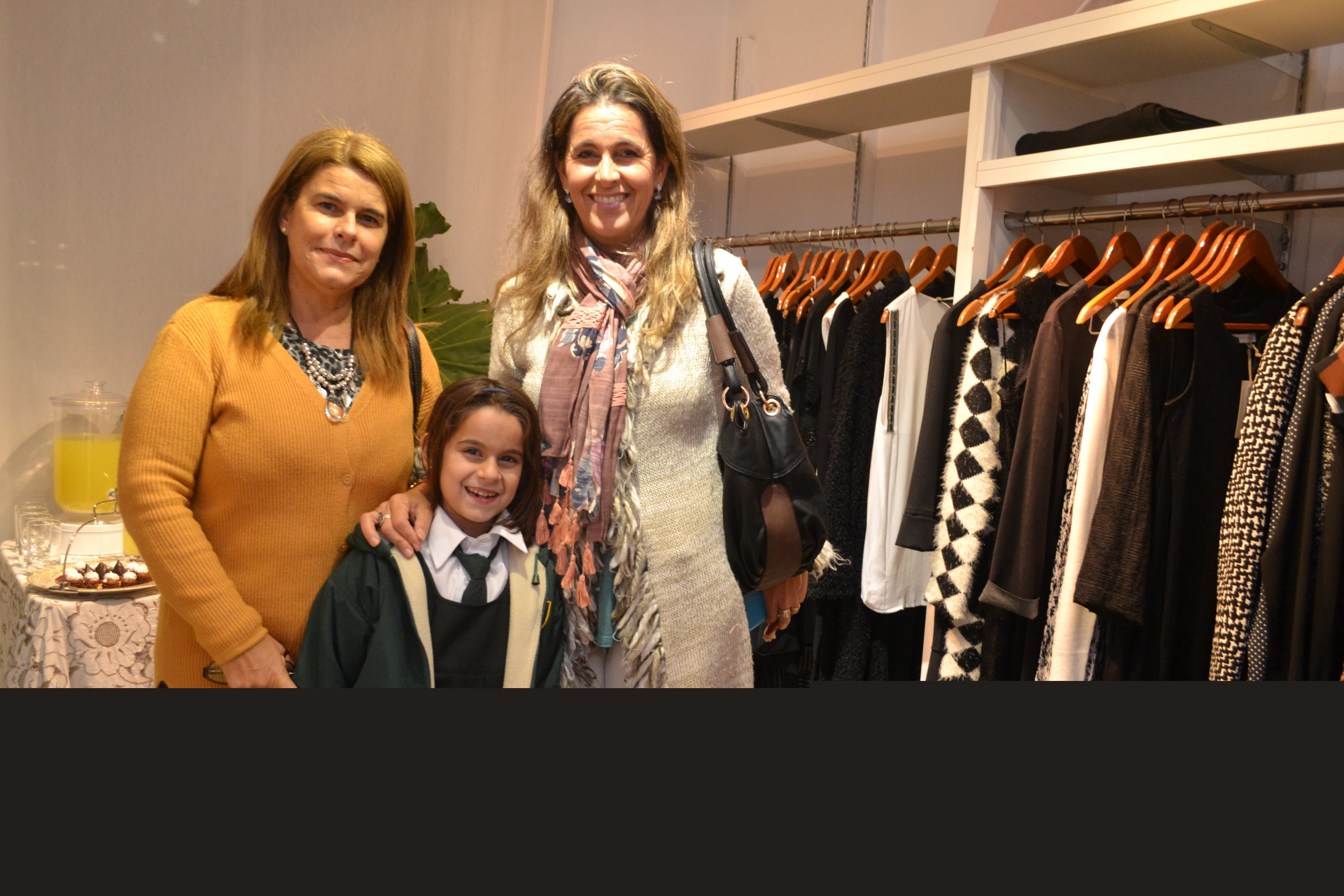 Patricia Rodríguez, Victoria Lewi, Liliana Rodríguez.