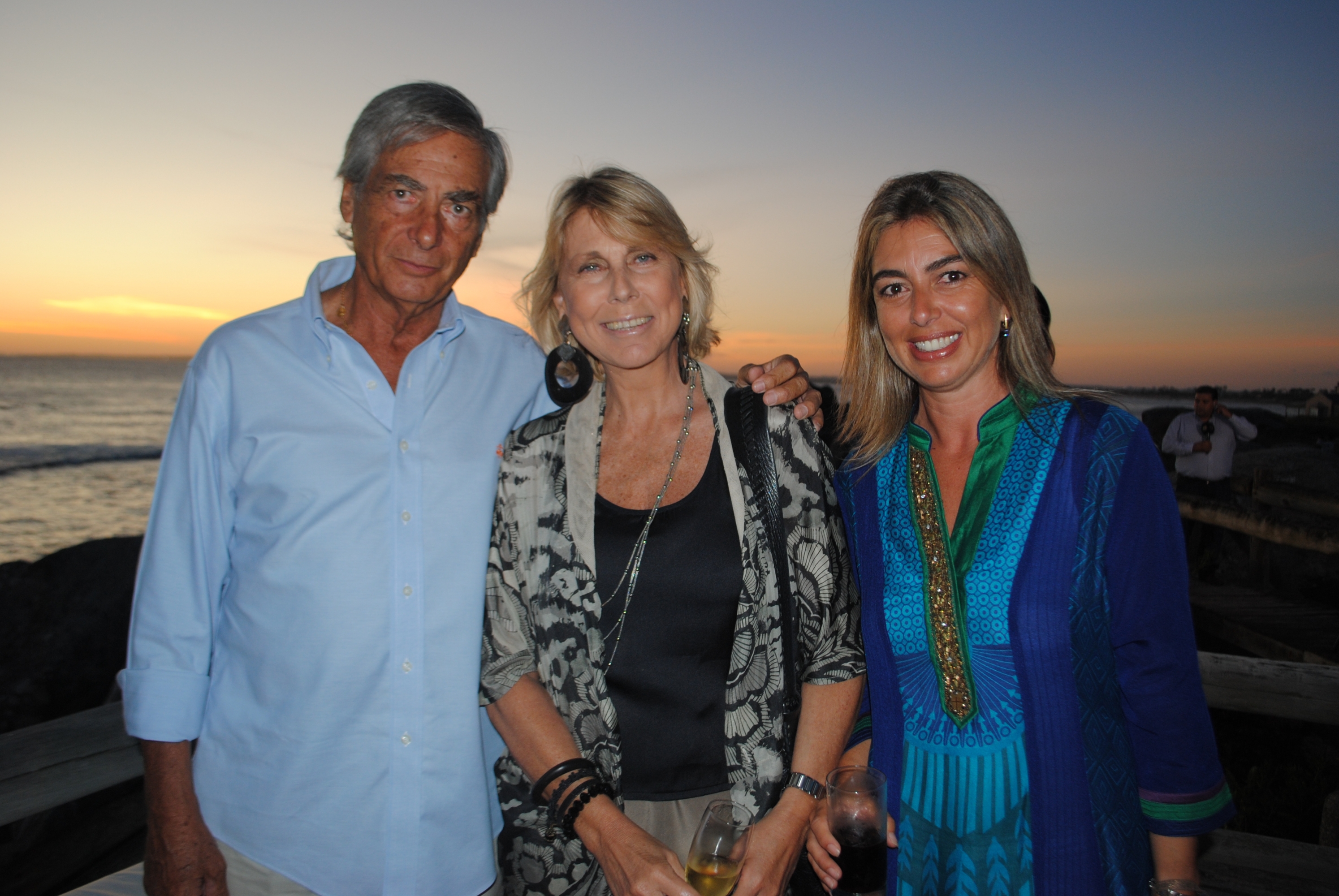 Eduardo Sojo, Claudia Vazquez de Sojo, Tati Paz.