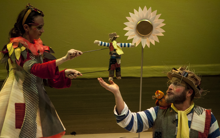 El eterno femenino de una imaginativa pintora