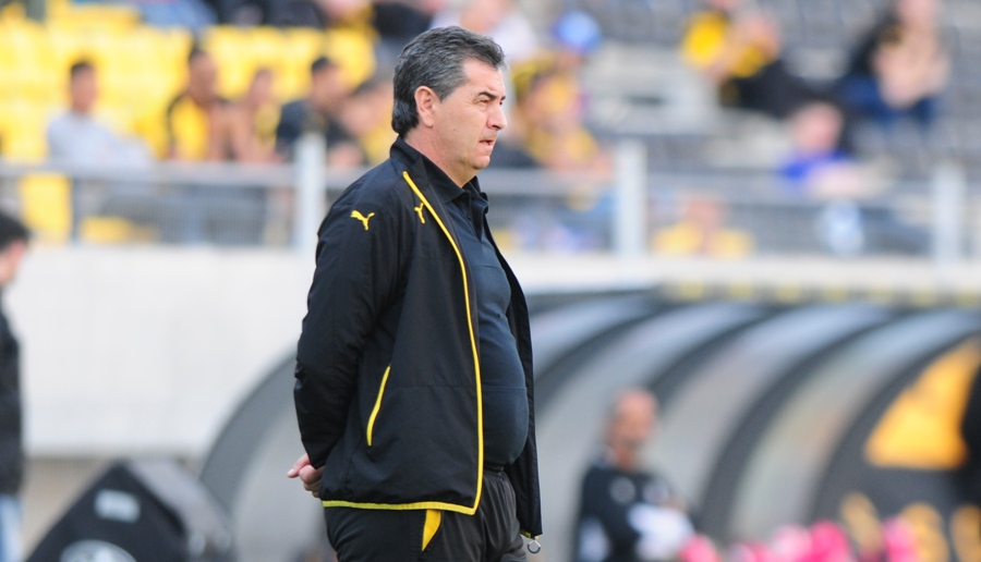 El eterno femenino de una imaginativa pintora