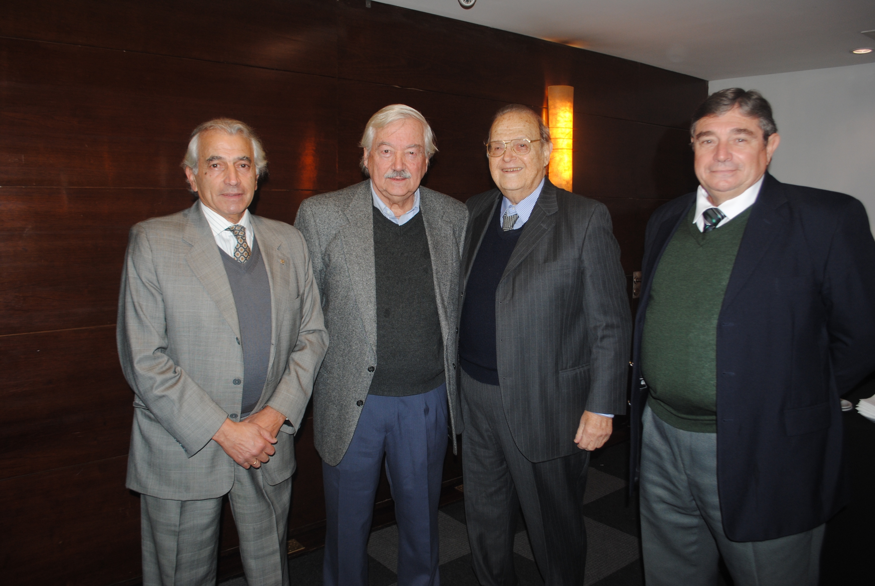 Alberto Cheker, Carlos Jones, Atalívar Murlaldo, Carlos Schvartzberg.