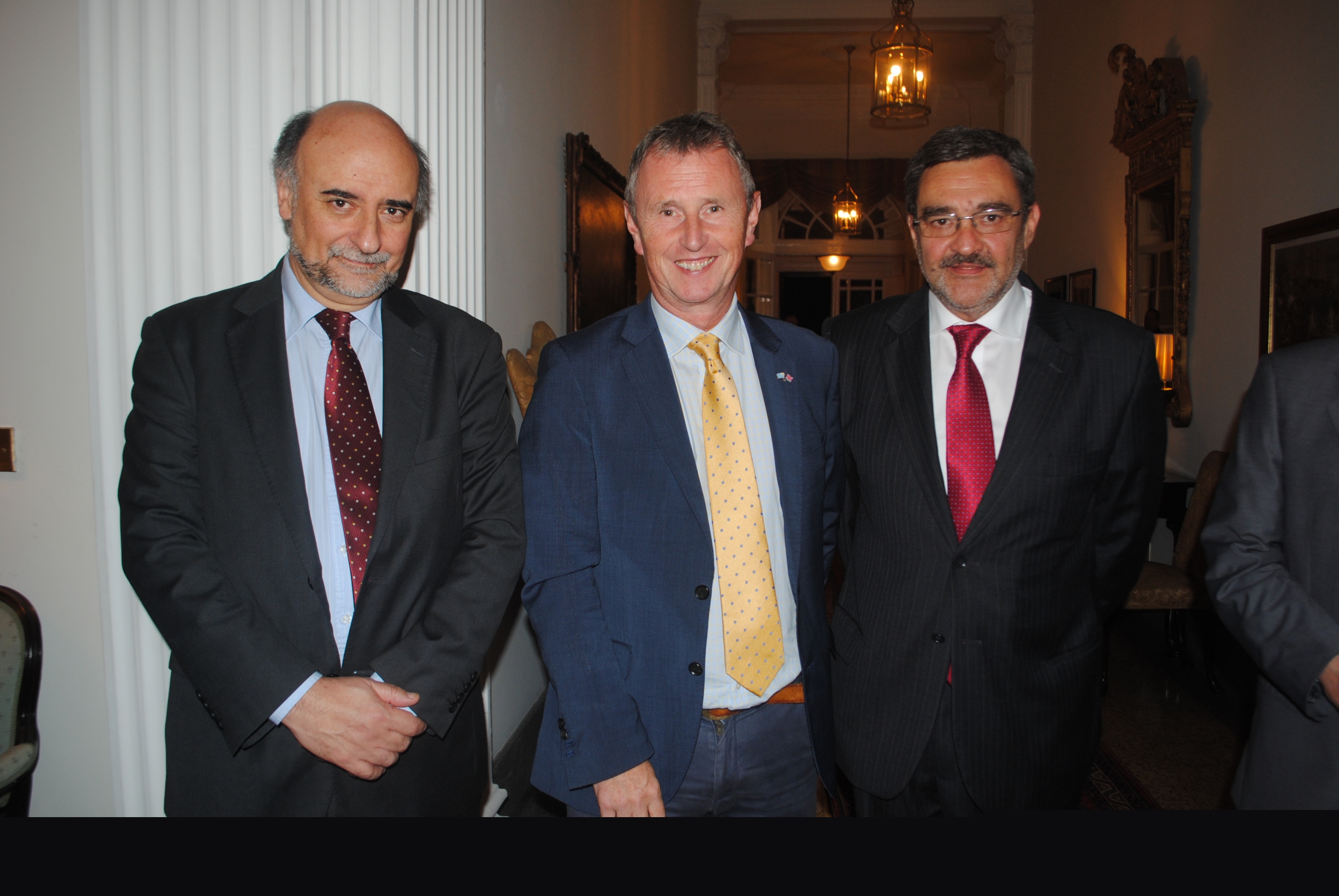 Pablo Mieres, Nigel Evans, Luis Enrique Gallo.