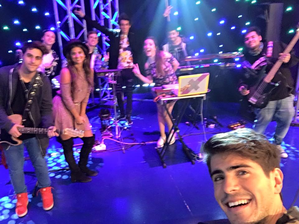 Fer Vázquez y Rombai en NETxFOX. Foto: Facebook