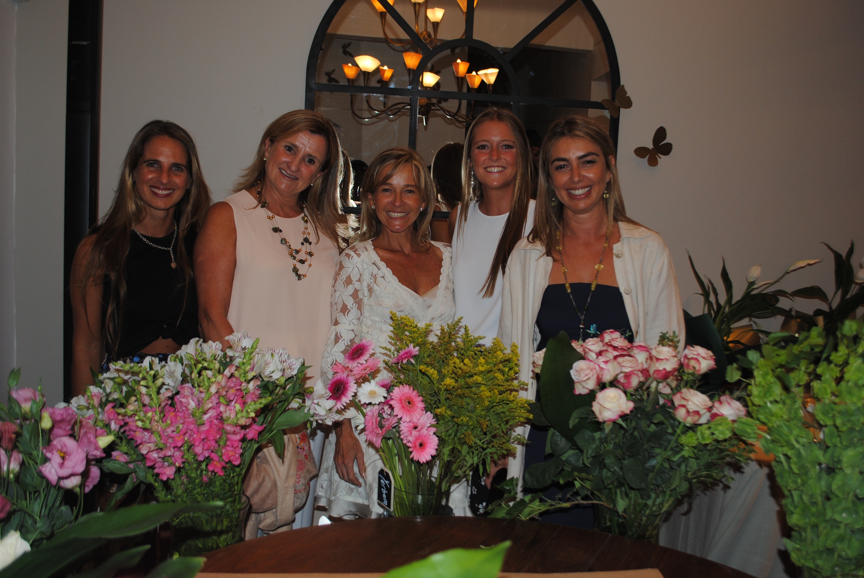 Juliana Magri, Carola Díaz, Rose Galfione, Carolina Vilaró, Tati Paz.