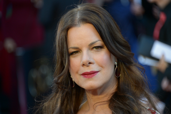 El eterno femenino de una imaginativa pintora