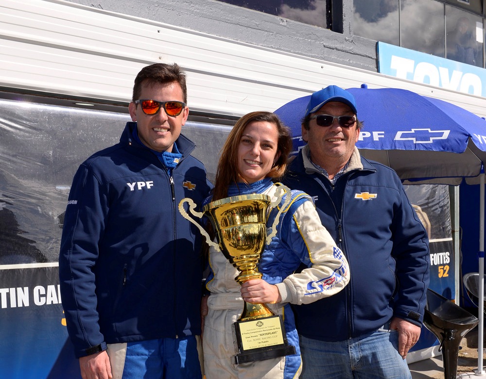 Martín, Carolina y Omar Cánepa.