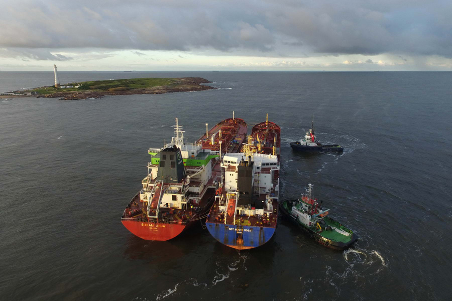 El eterno femenino de una imaginativa pintora