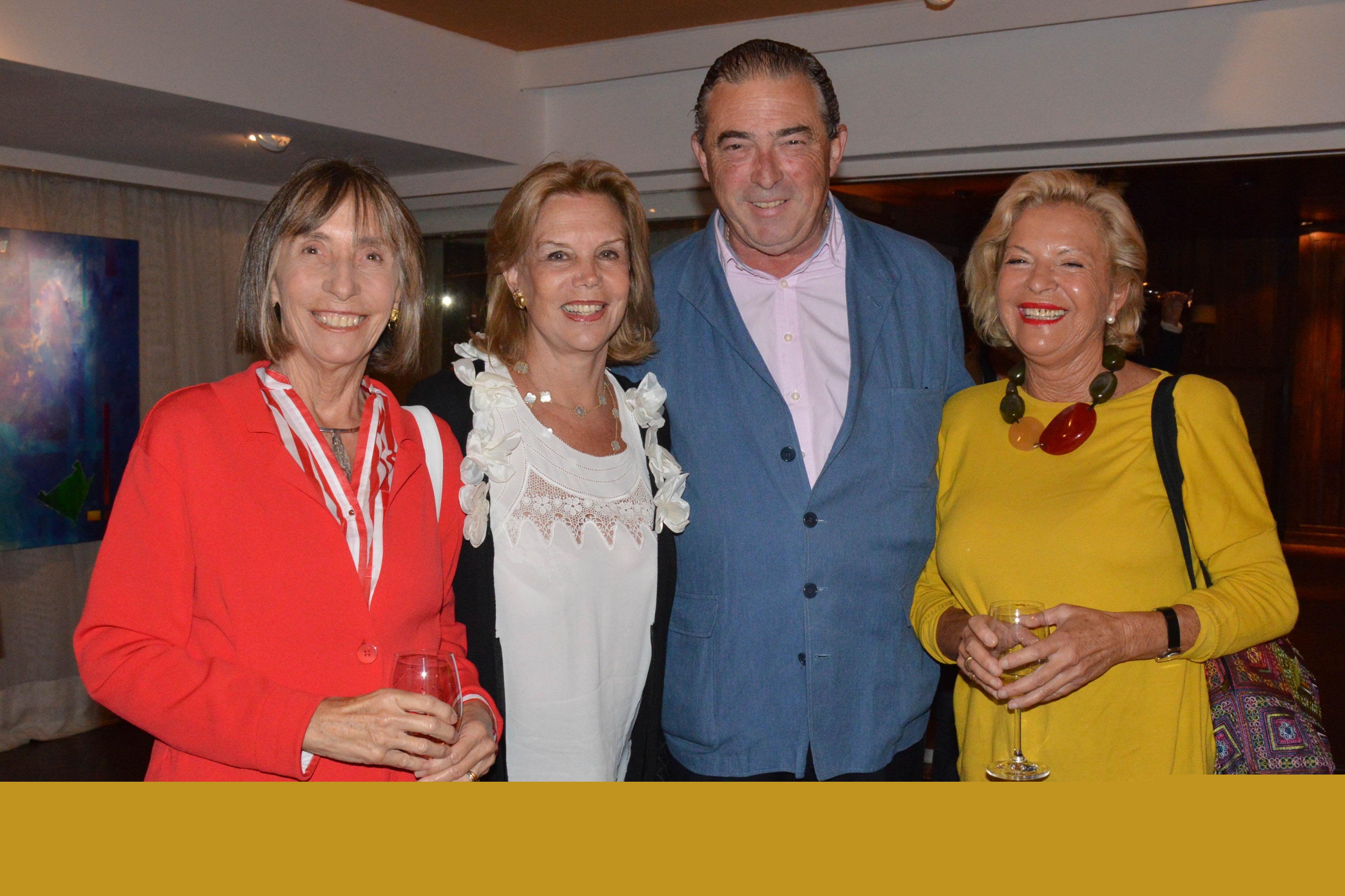 Rosario y Julita Pou, Javier Arenillas, Queca Domínguez.