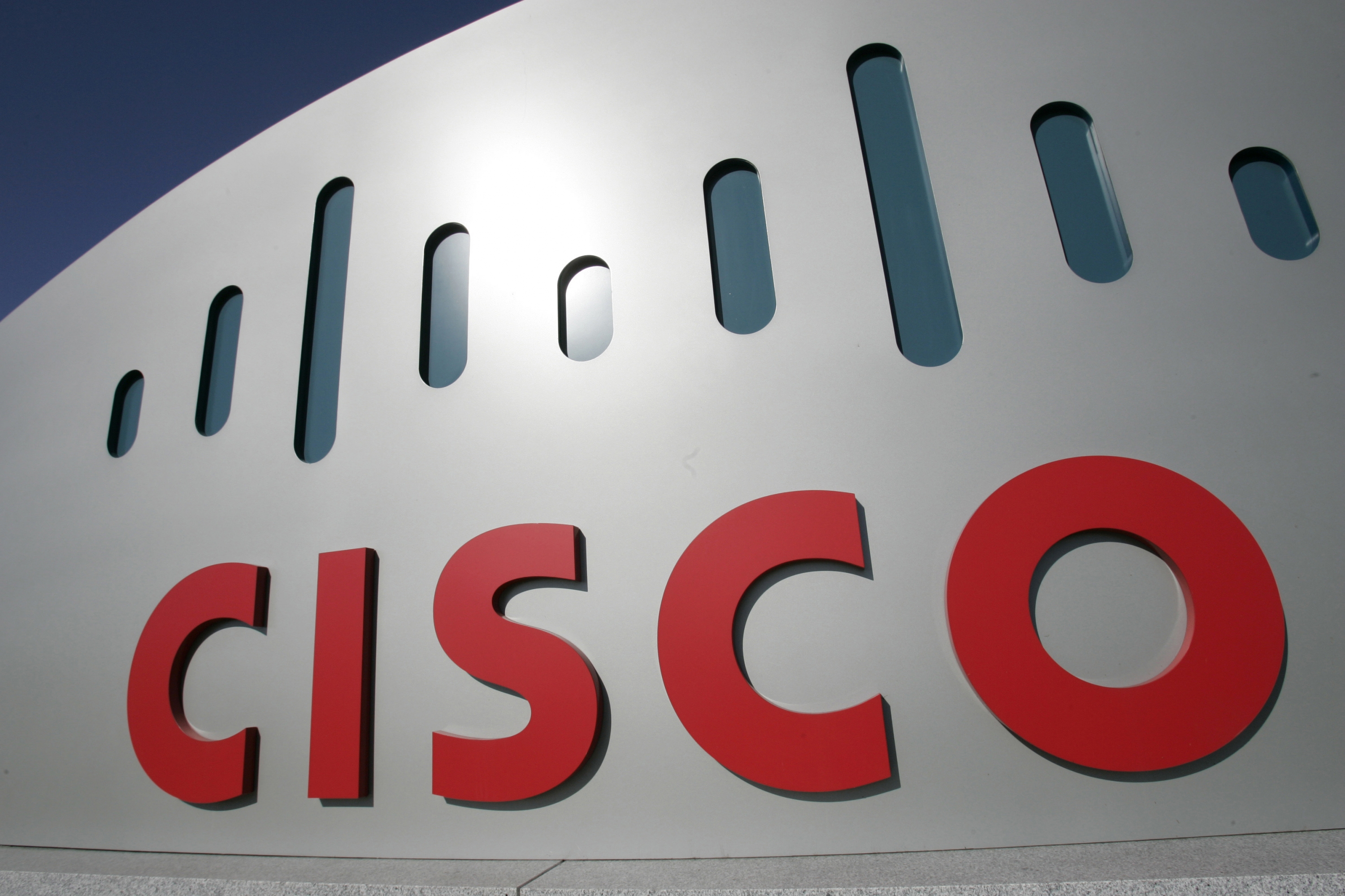 El eterno femenino de una imaginativa pintora