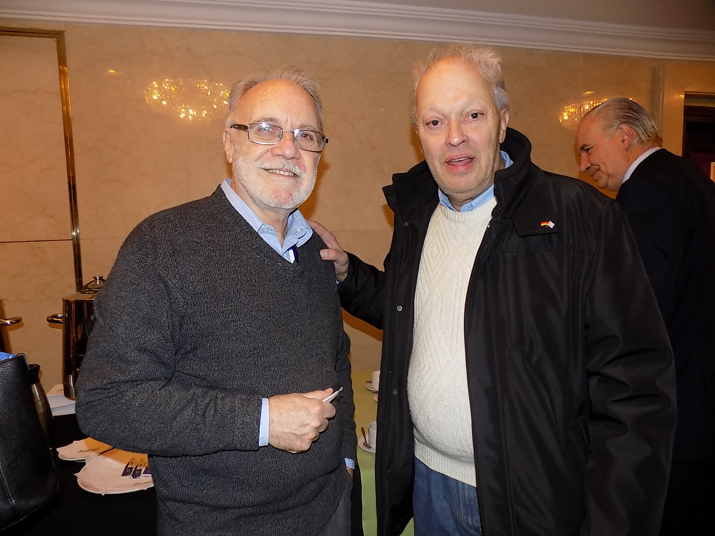 Alfredo Moreira Quirós, Carlos Weihs Castro.