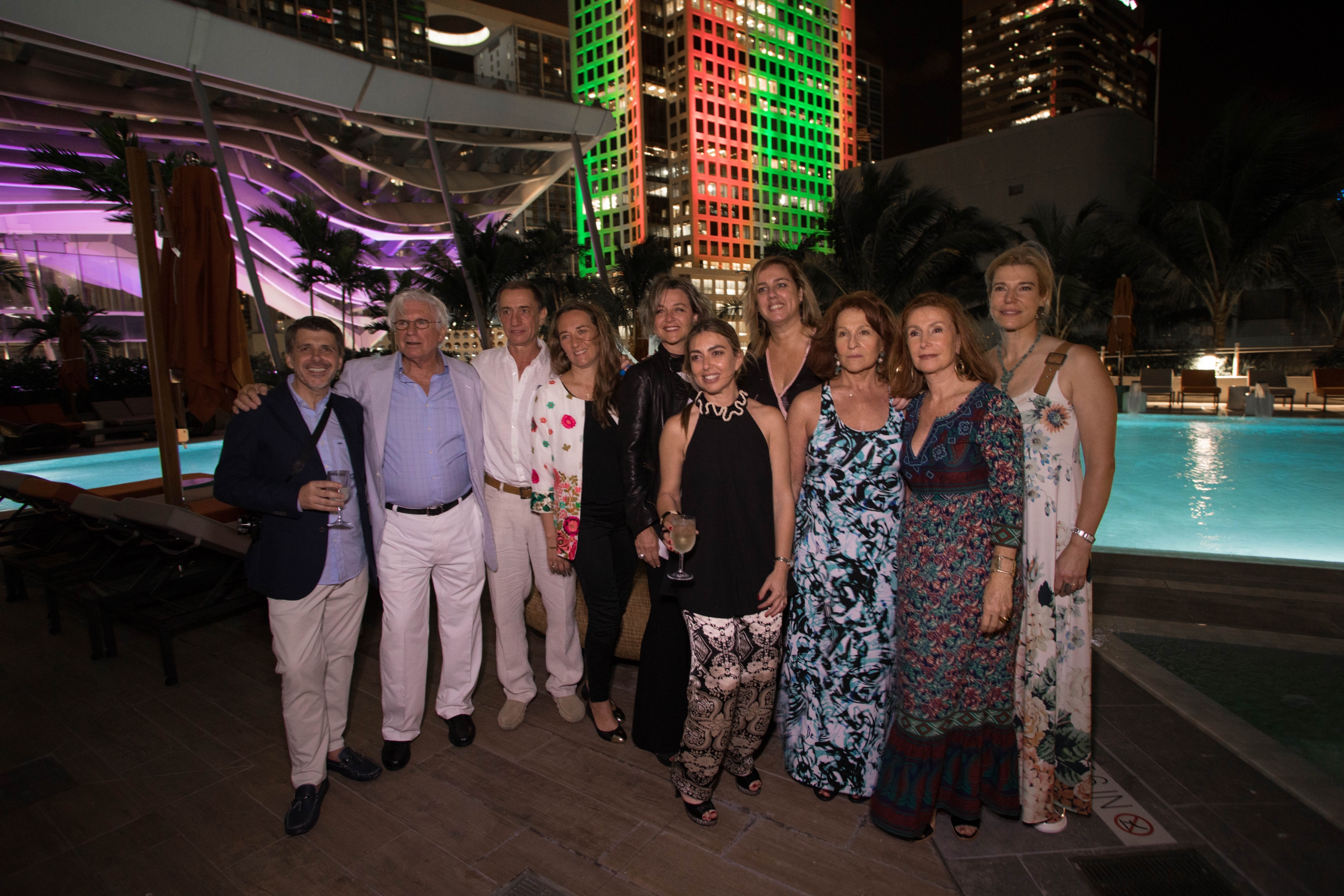 Jorge Muradas, Roberto Vázquez, Carlos Correa, Mildred Prantl, Ana Castagnet, Tati Paz, Gabriela Pallares, Susana Goldfinger, Carolina Vera.