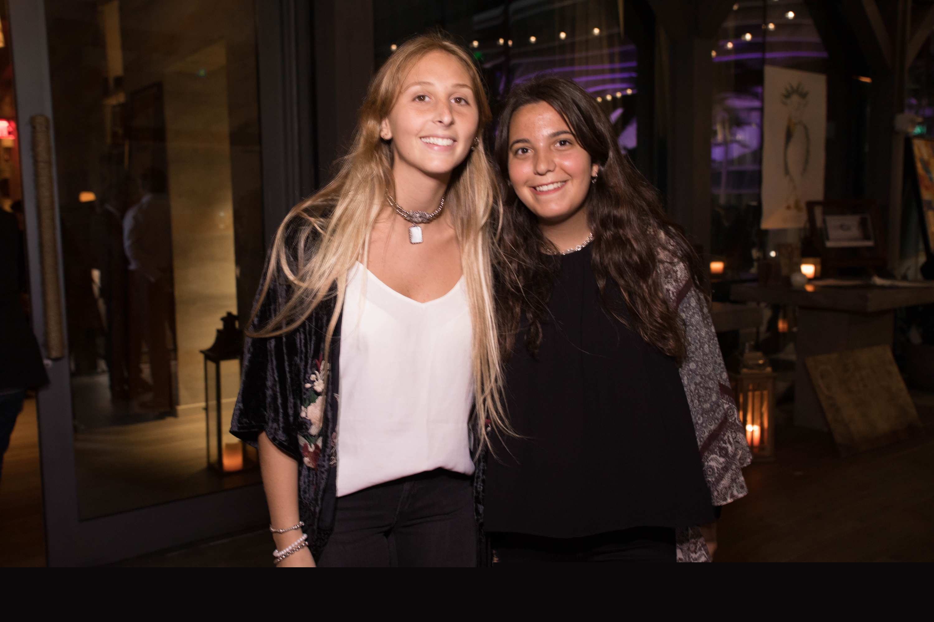 Andrea D´amado, Agustina Schneck.