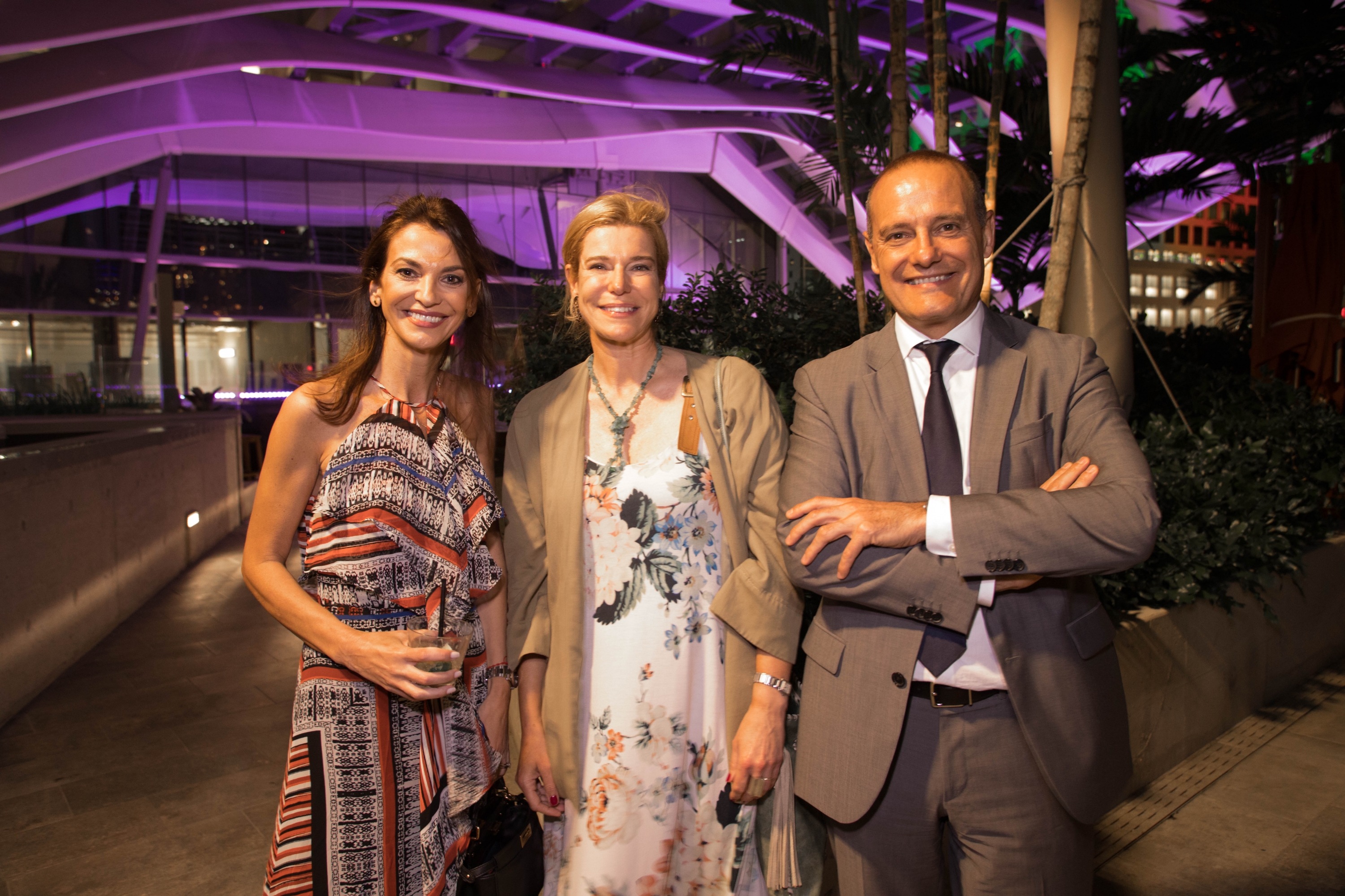 Leticia Soldo, Carolina Vera, Gonzalo Cortabarría.