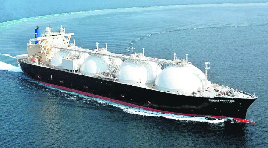 El eterno femenino de una imaginativa pintora