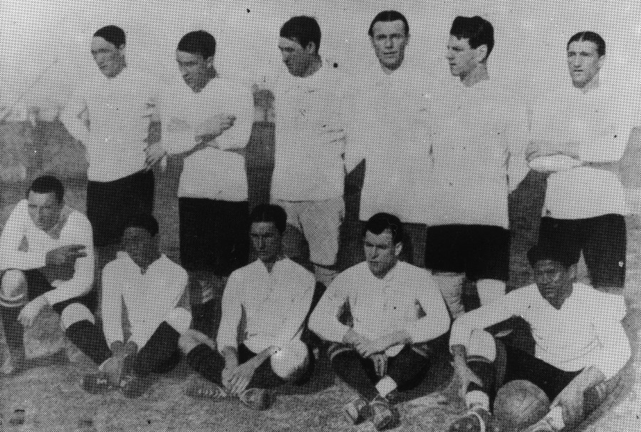 El eterno femenino de una imaginativa pintora