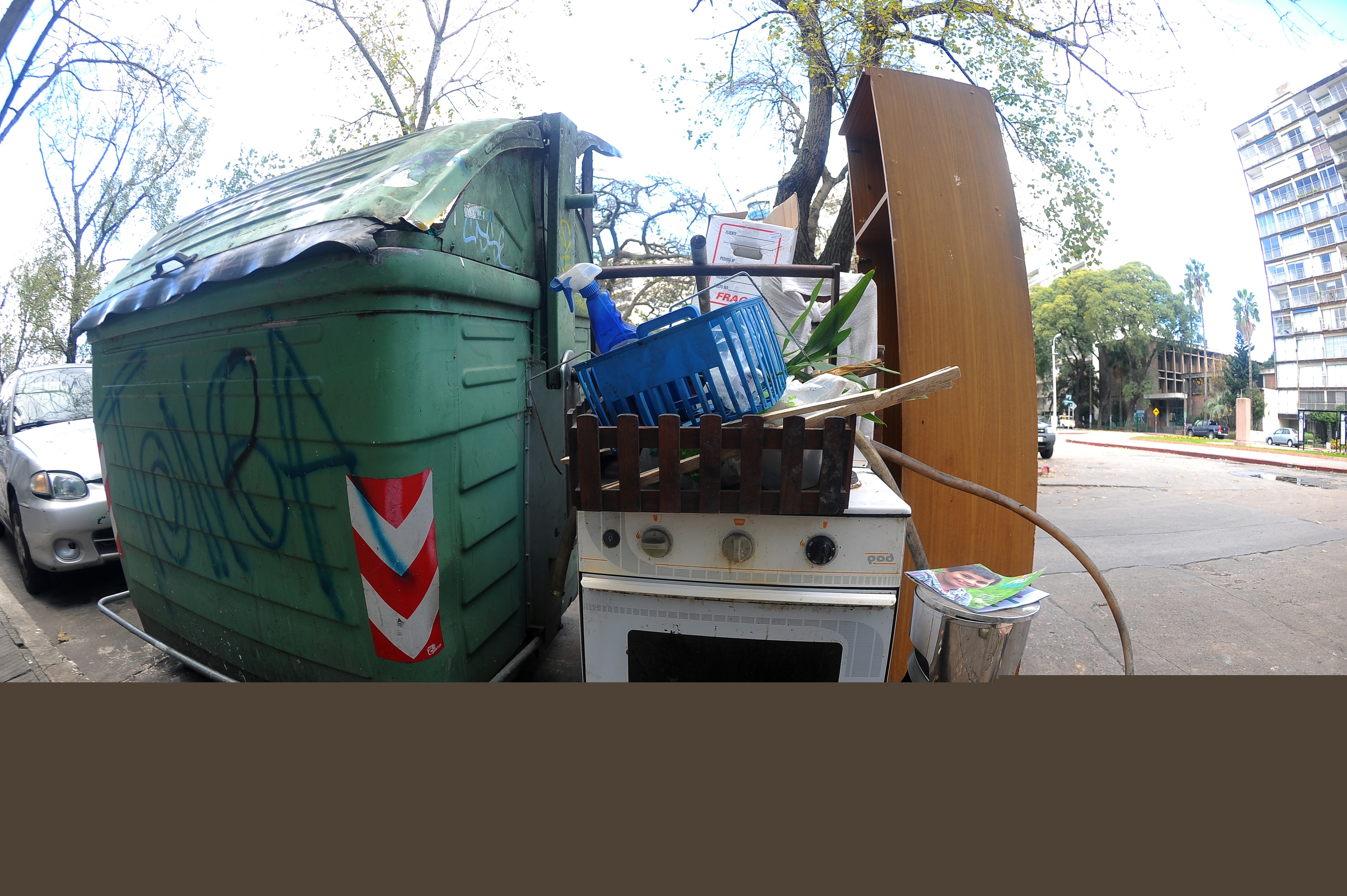 El eterno femenino de una imaginativa pintora