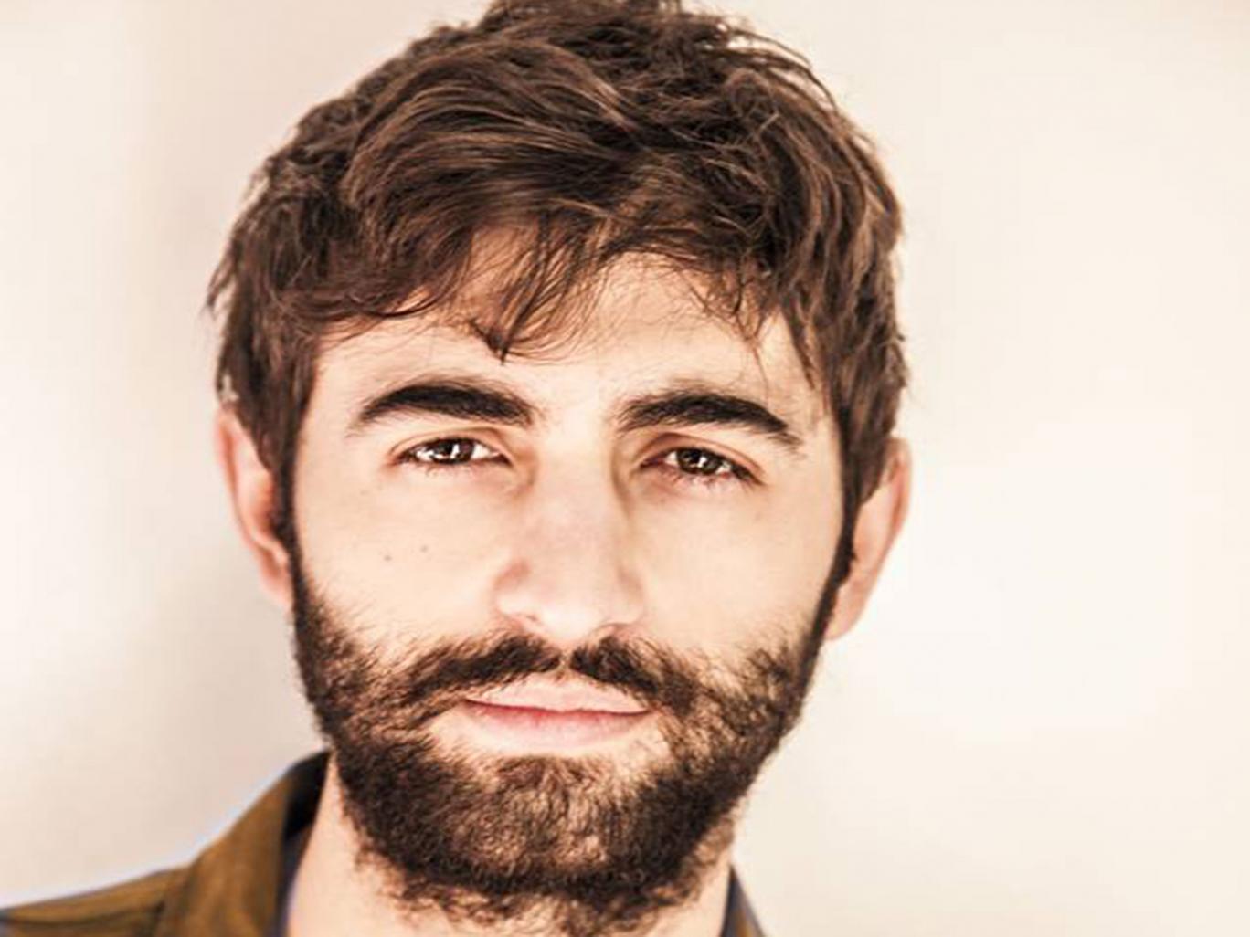 El eterno femenino de una imaginativa pintora