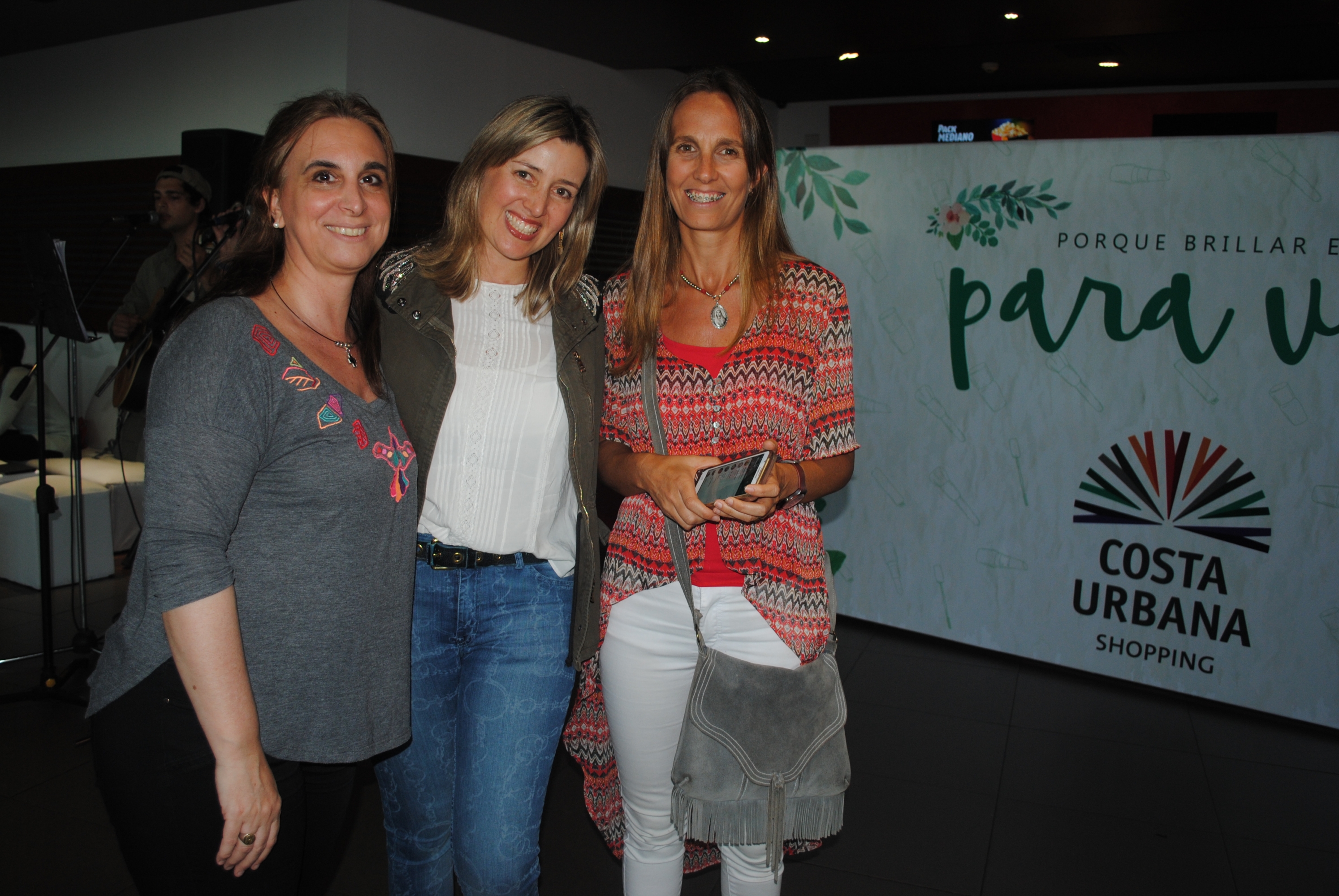 Gabriela Moor-Davie, Carolina Seizer, Carolina Jung.