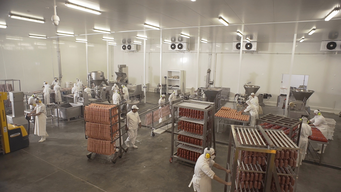 El diseño de la nueva planta industrial permite óptimos flujos de producción.