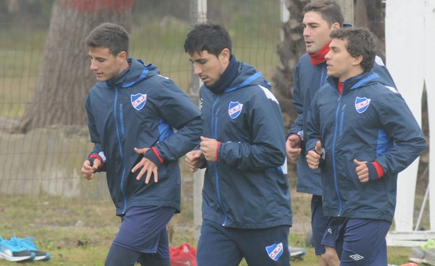 El eterno femenino de una imaginativa pintora