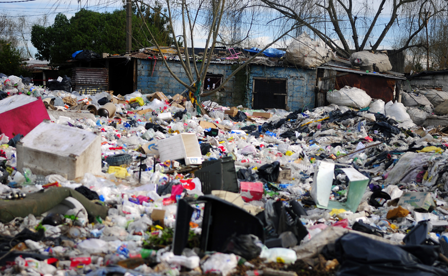 El eterno femenino de una imaginativa pintora