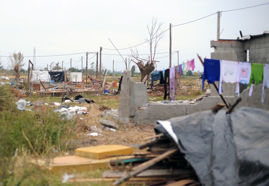 Dolores, tres semanas después del tornado. Foto: Fernando Ponzetto.