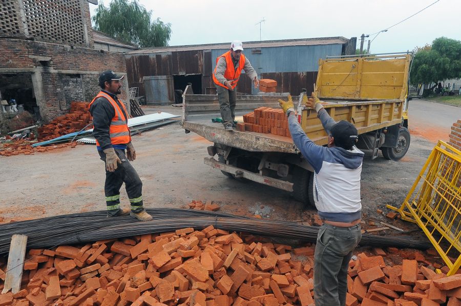 Dolores, dos semanas después del tornado. Foto: Fernando Ponzetto.