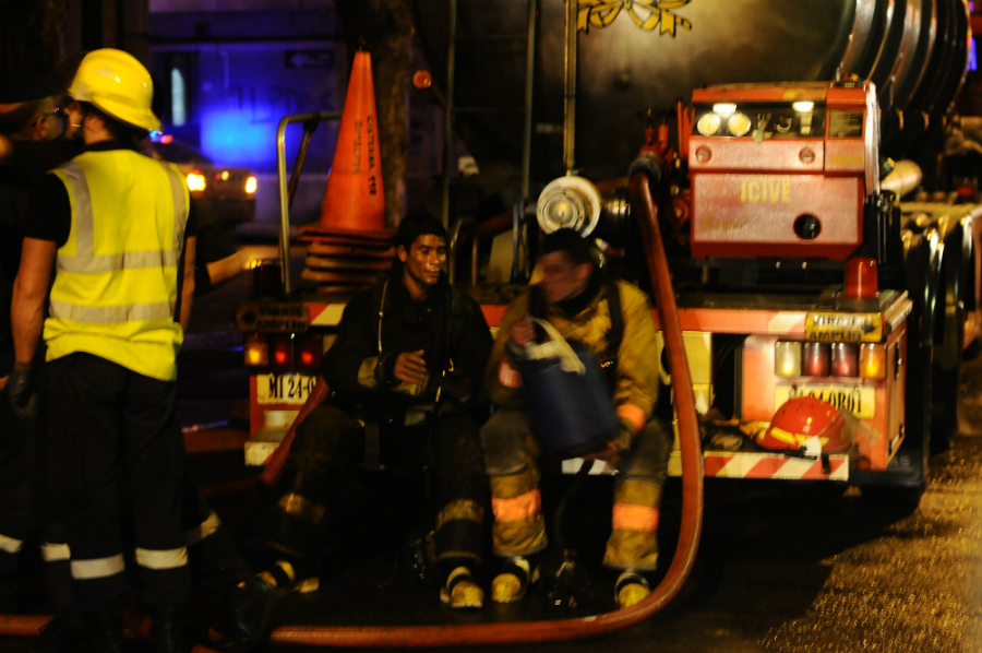 El eterno femenino de una imaginativa pintora