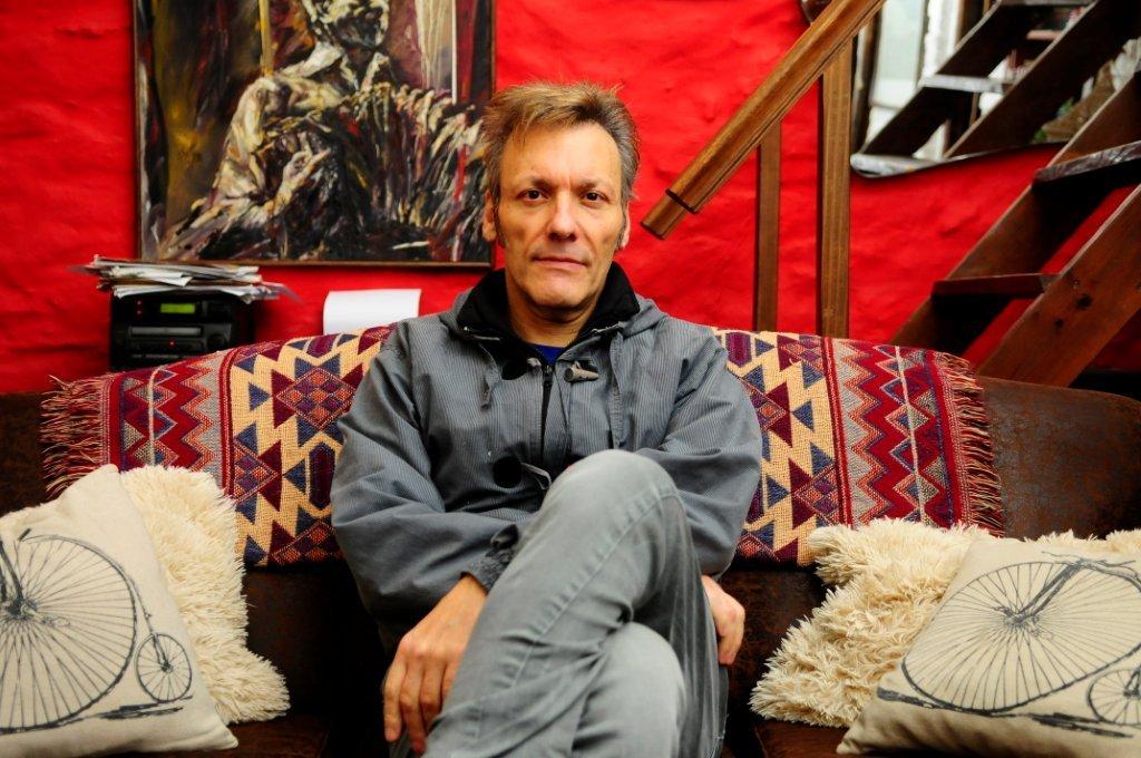 El eterno femenino de una imaginativa pintora