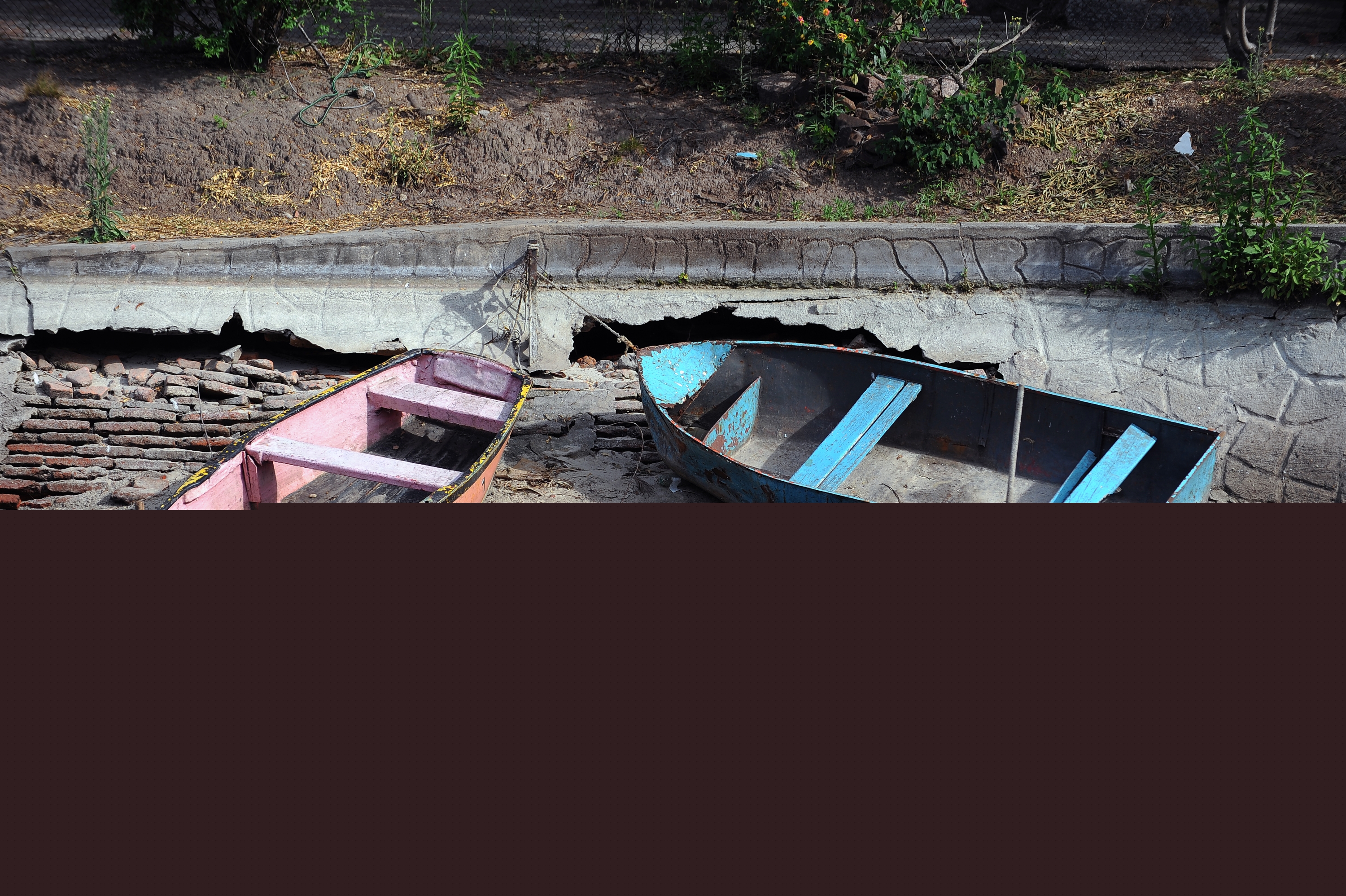 Así avanzan las tareas de vaciado del lago del Parque Rodó. Foto: Fernando Ponzetto