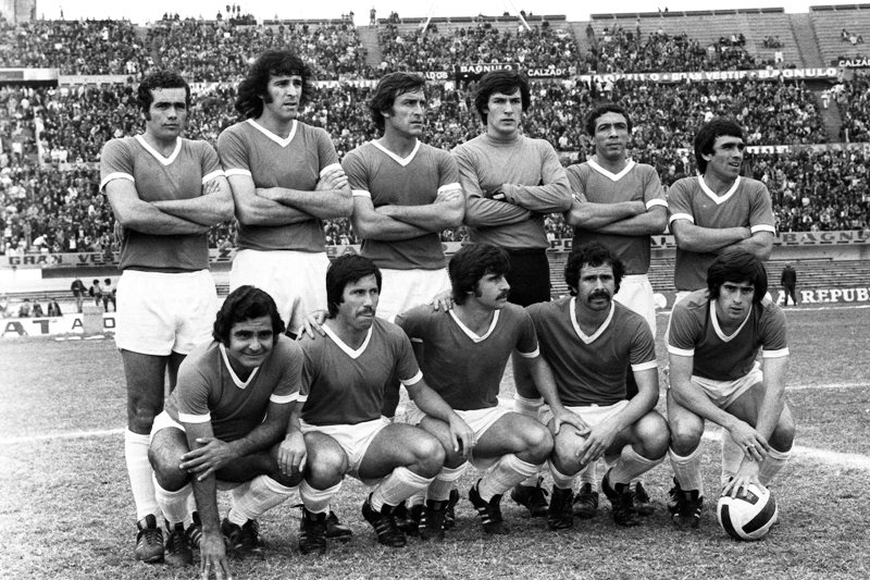 El eterno femenino de una imaginativa pintora