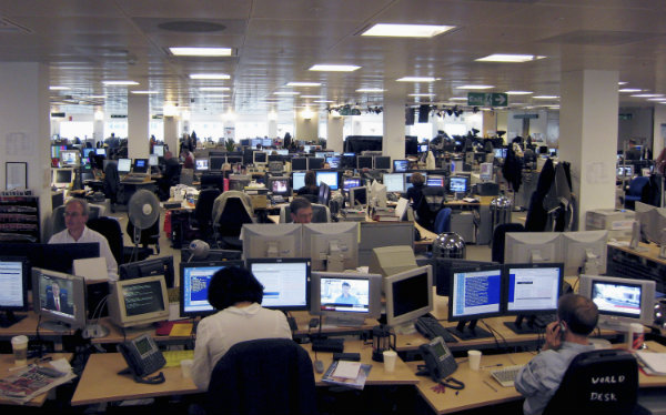 El eterno femenino de una imaginativa pintora