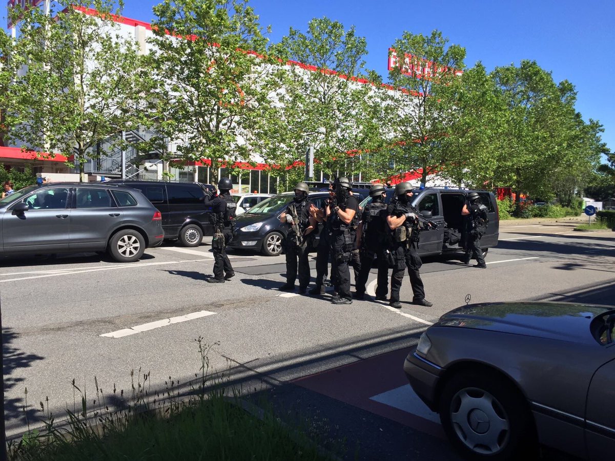 Tiroteo en complejo de cines en Alemania. Foto: Twitter @NewsThisSecond