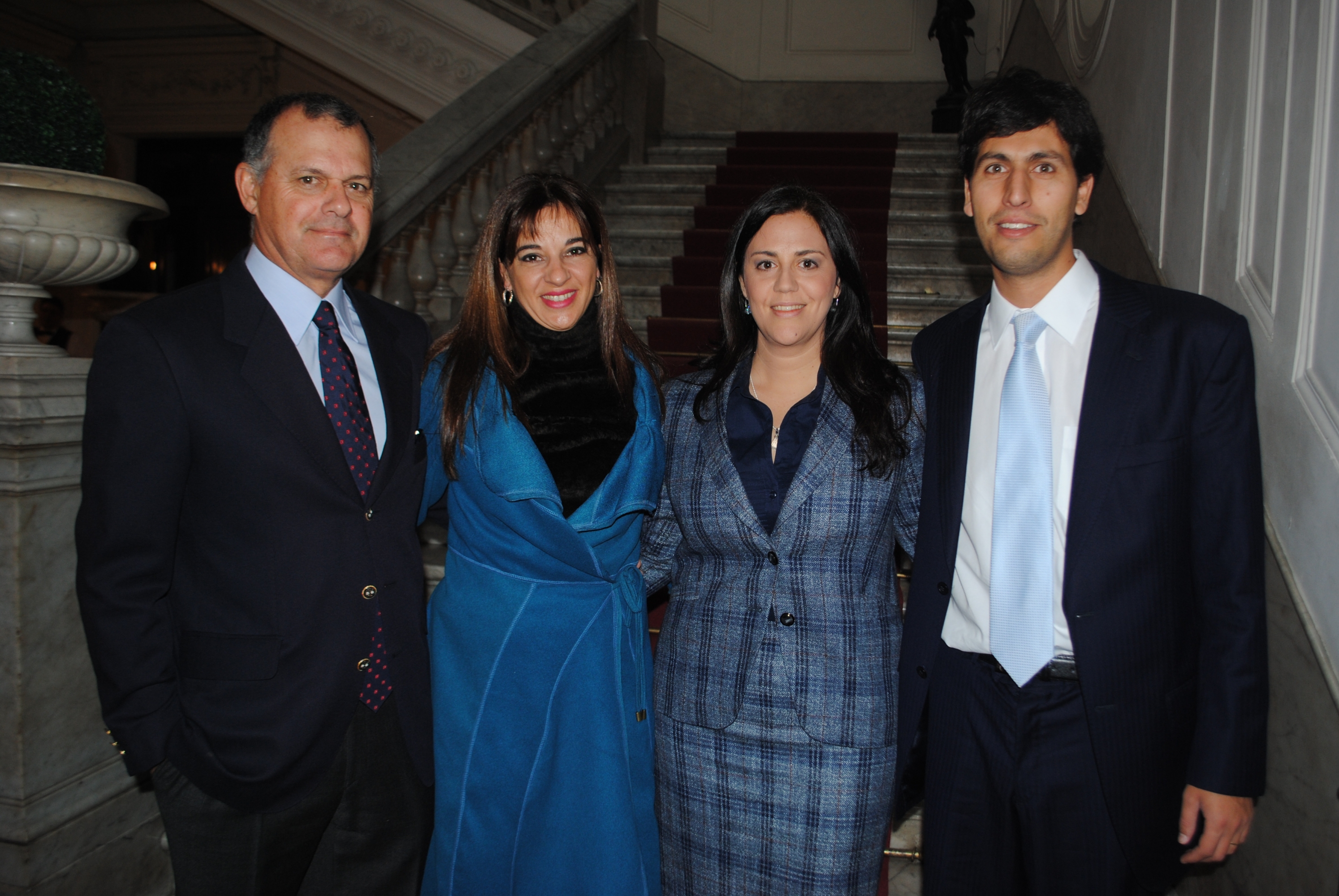 Gerardo Muto, Rosario López, Rosario y Sebastián Muto.