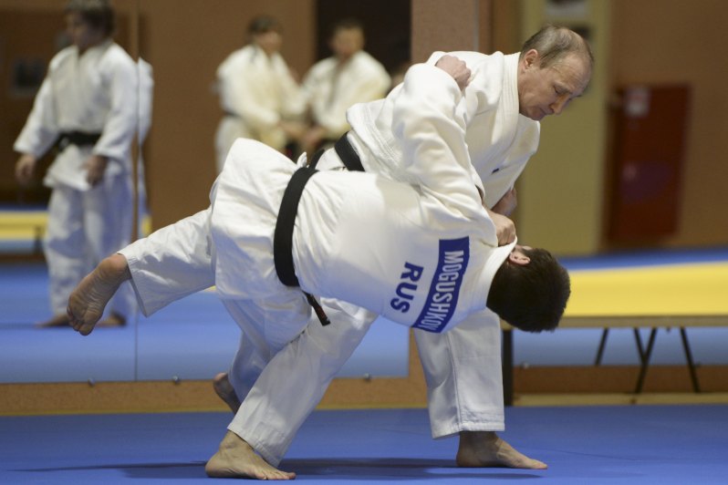Vladimir Putin entrenó judo con la selección rusa. Foto: Reuters.
