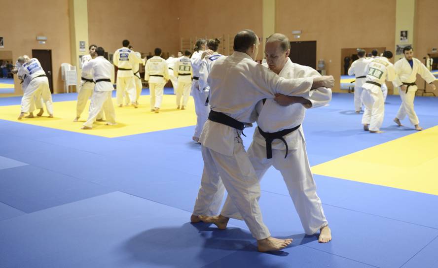 Vladimir Putin entrenó judo con la selección rusa. Foto: Reuters.