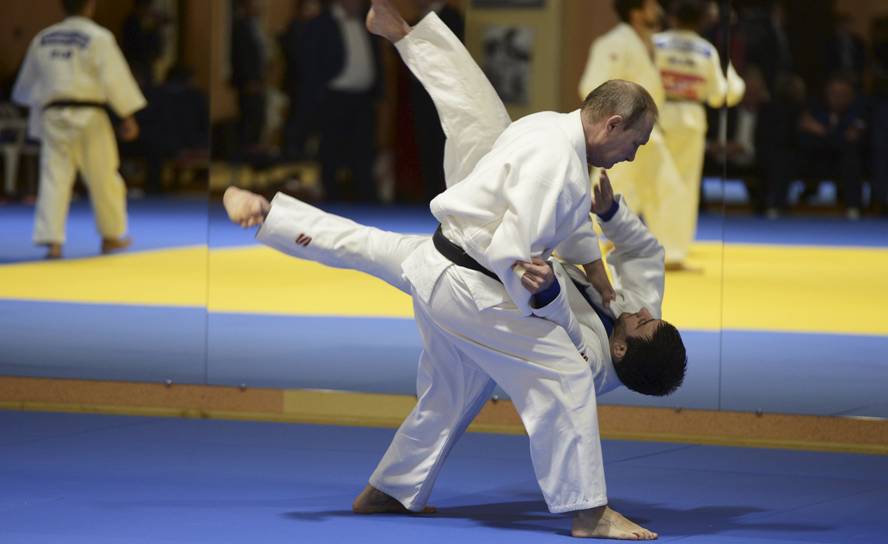 Vladimir Putin entrenó judo con la selección rusa. Foto: Reuters.