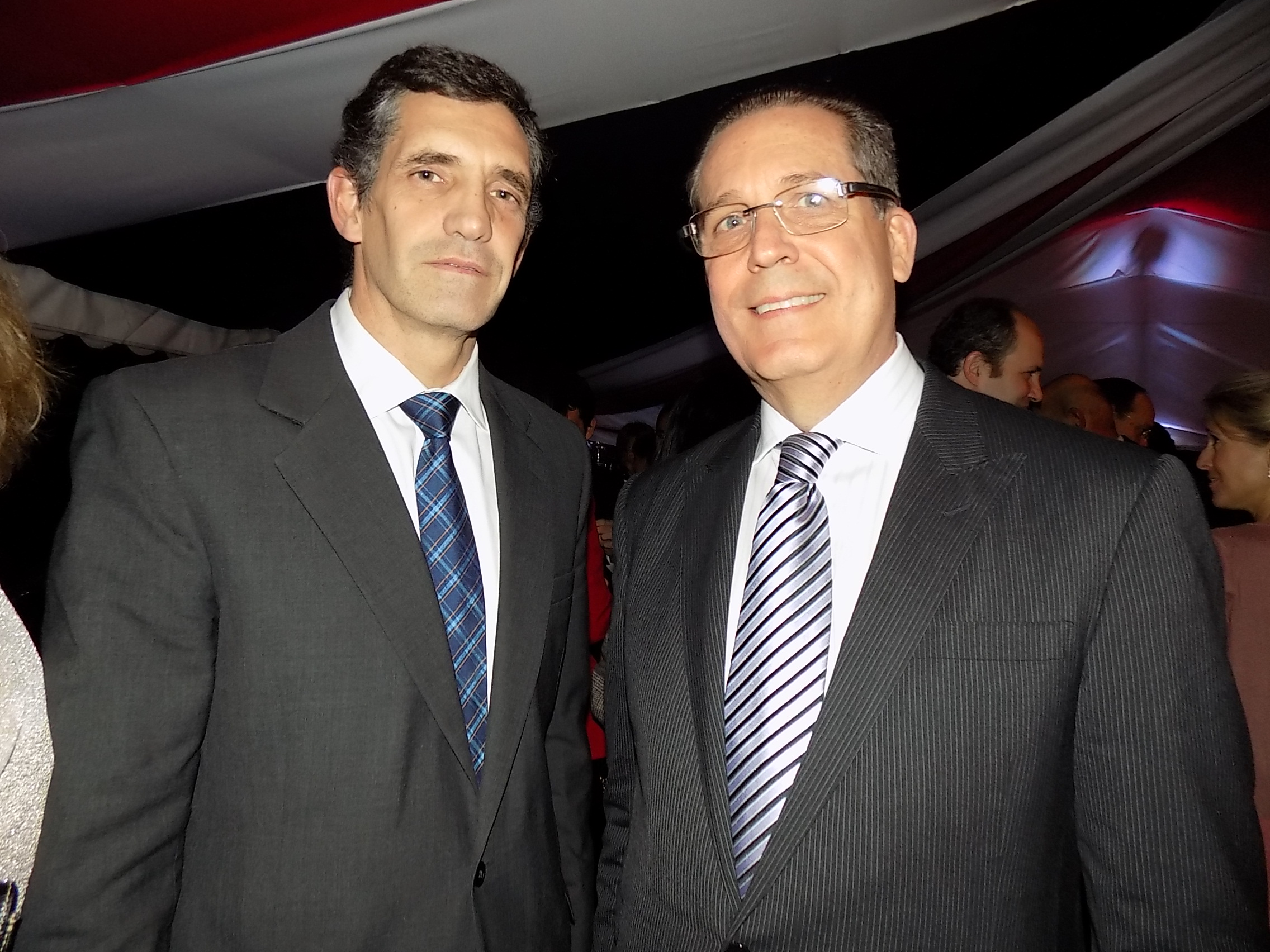 César Rodríguez, embajador de Brasil Hadil da Rocha.