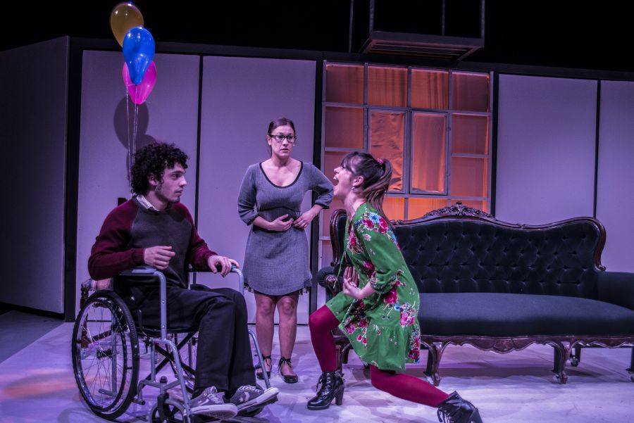 El eterno femenino de una imaginativa pintora