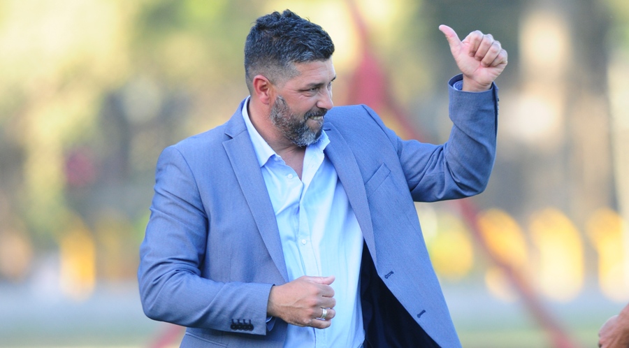 El eterno femenino de una imaginativa pintora