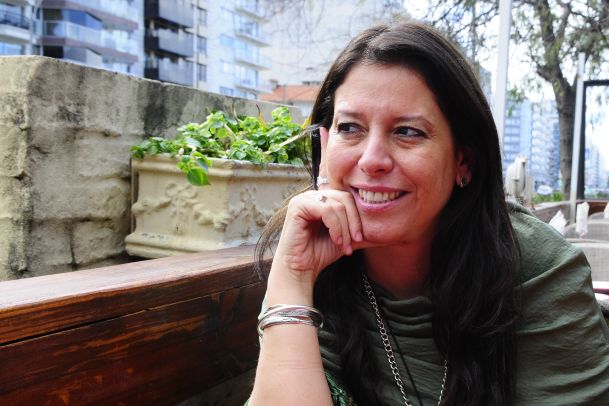 El eterno femenino de una imaginativa pintora