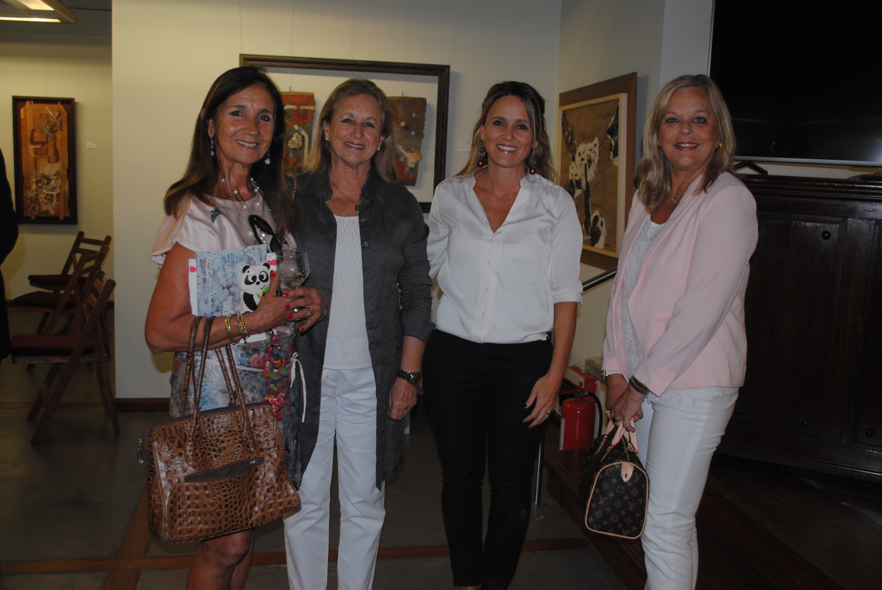 Rosario Rompani, Lucila Pereyra, María Castells, Sara Alaga.